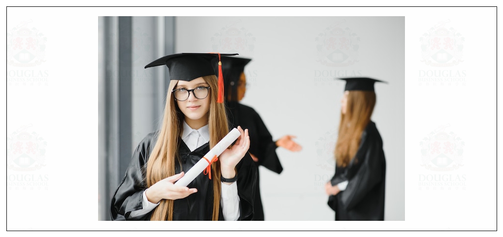 全球化思考帮助在线MBA浸入式课程转变为新形式